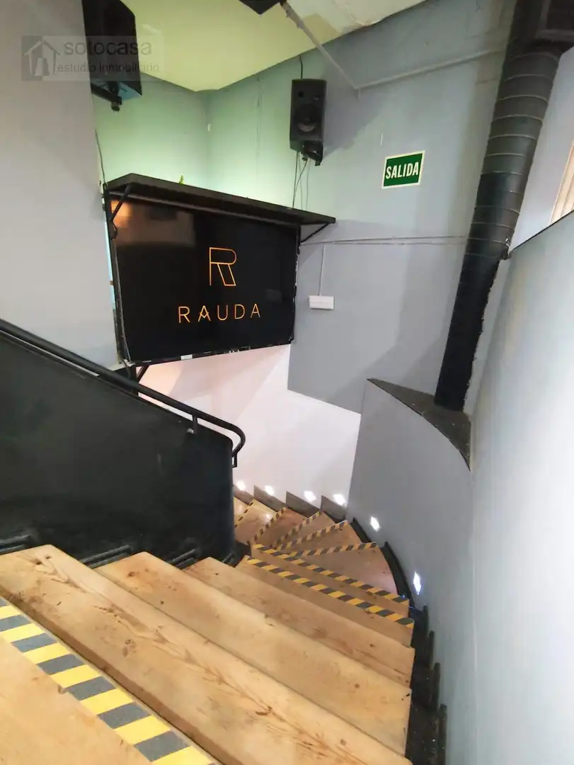 Commercial properties for sale in Tudela de Duero  with Air Conditioner