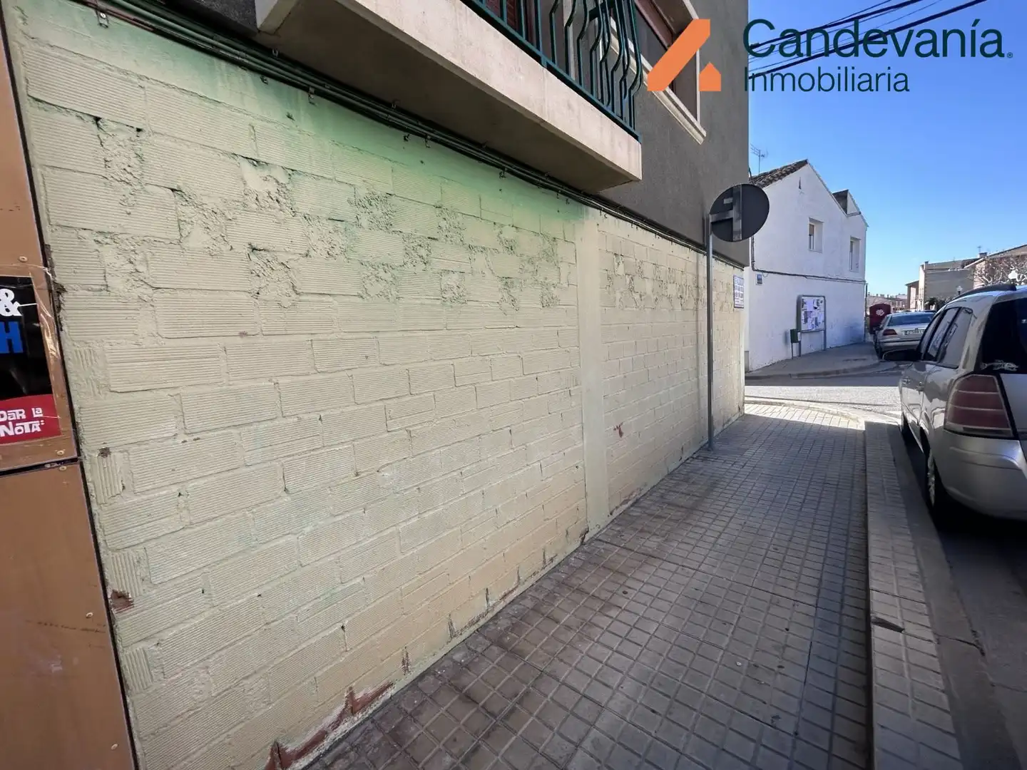 Local comercial de lloguer a Calle Constitución, imagen 2