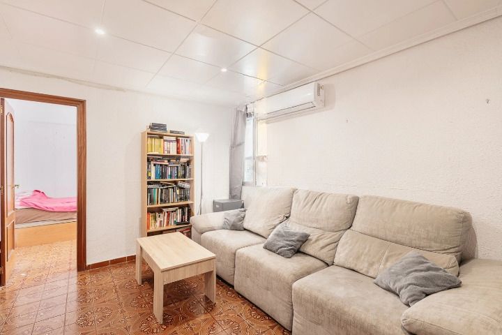 Living room of Flat for sale in Moncada  with Air Conditioner, Furnished and Balcony