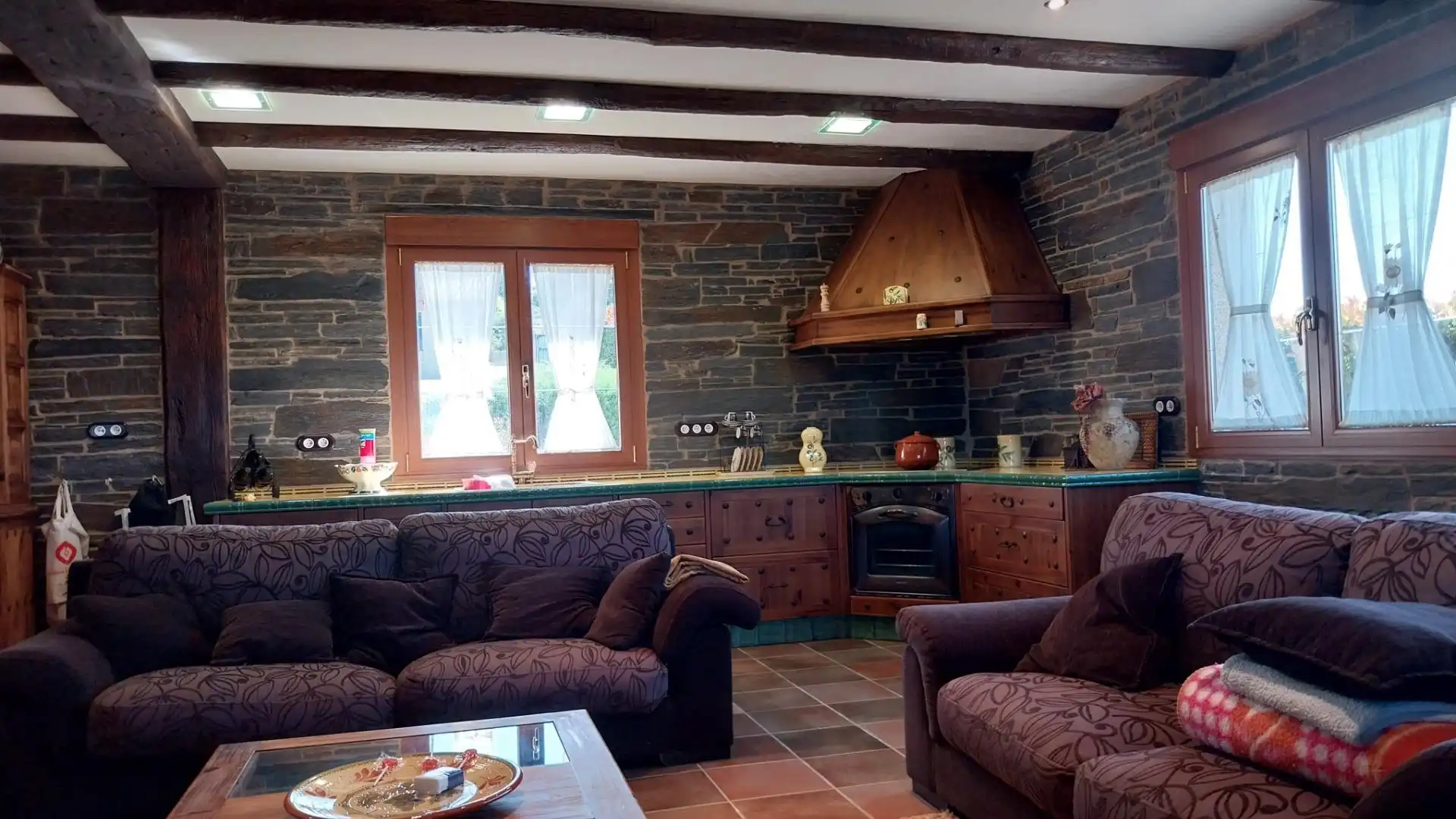 Living room of Houses for sale in Laza  with Private garden, Terrace and Furnished