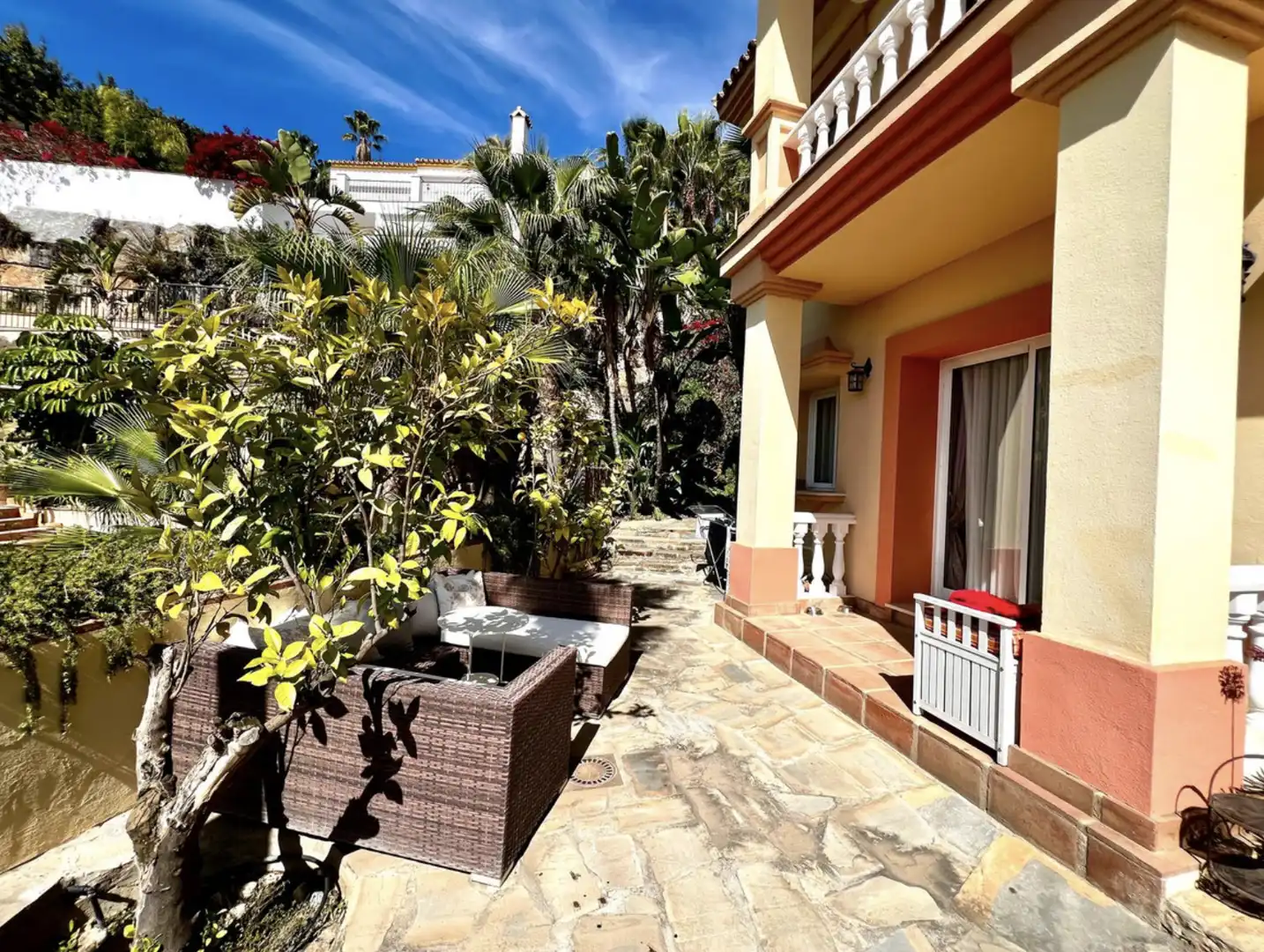 Jardí de Casa o xalet en venda en Istán amb Aire condicionat, Jardí privat i Terrassa