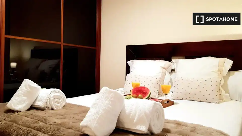 Habitación de Piso de alquiler en Madrid con Aire acondicionado, Calefacción y Amueblado