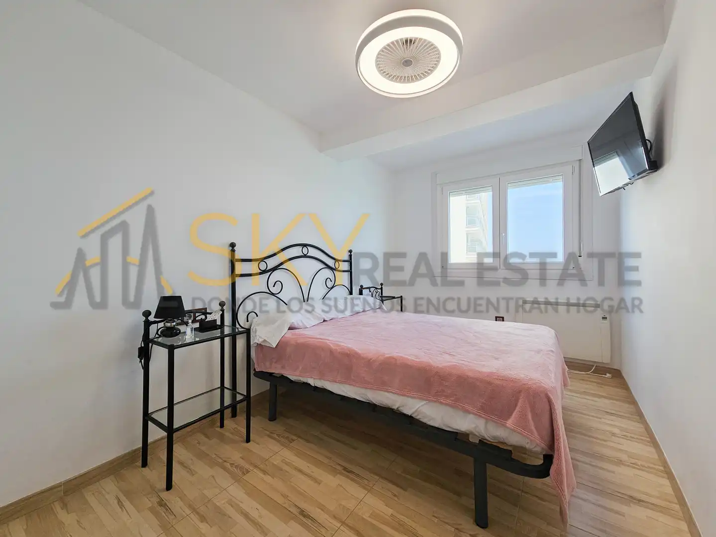Bedroom of Flat for sale in Cullera  with Heating, Furnished and Community pool