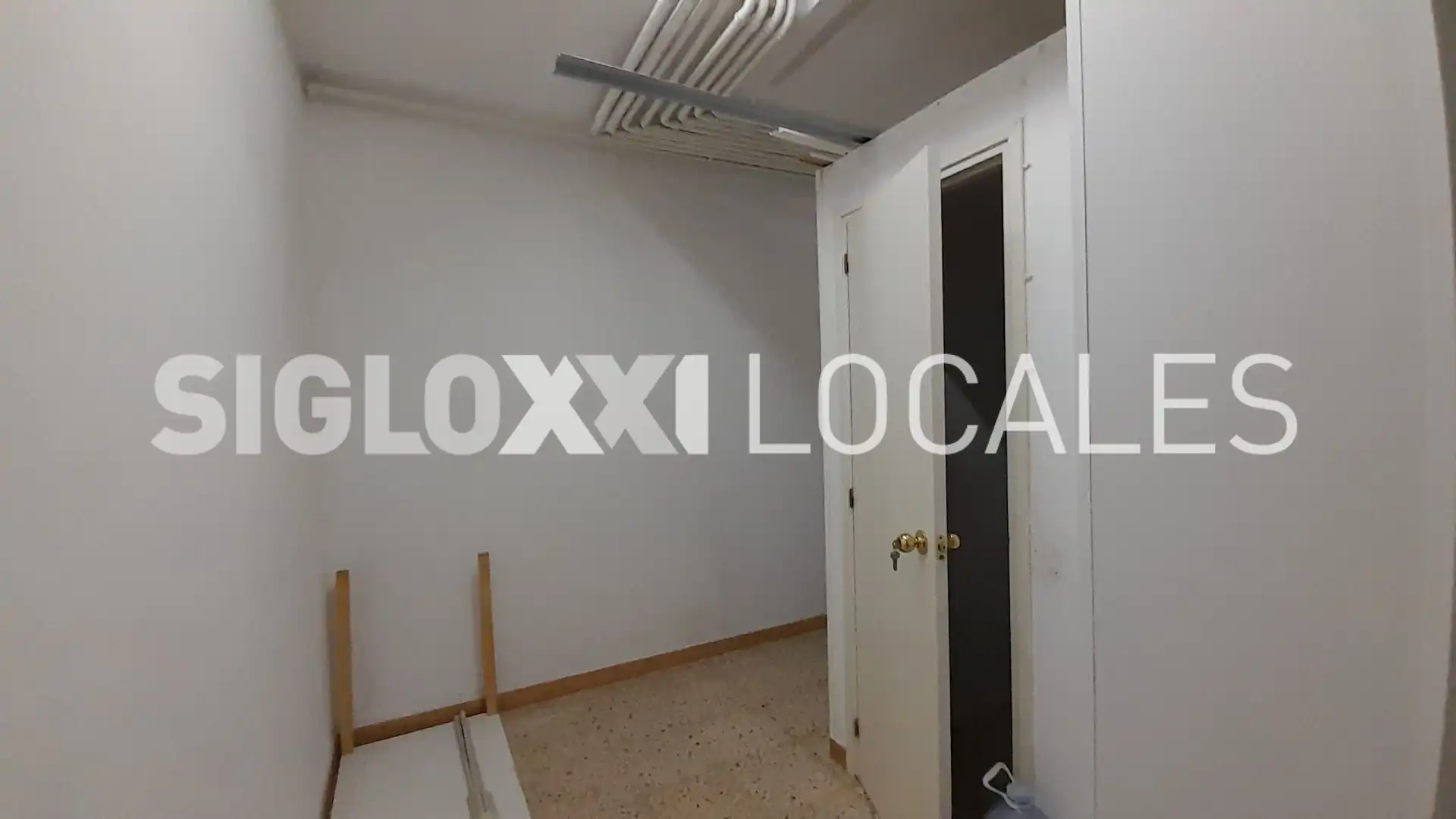 Local en venda a DE VILA I ROSSEL , Horta