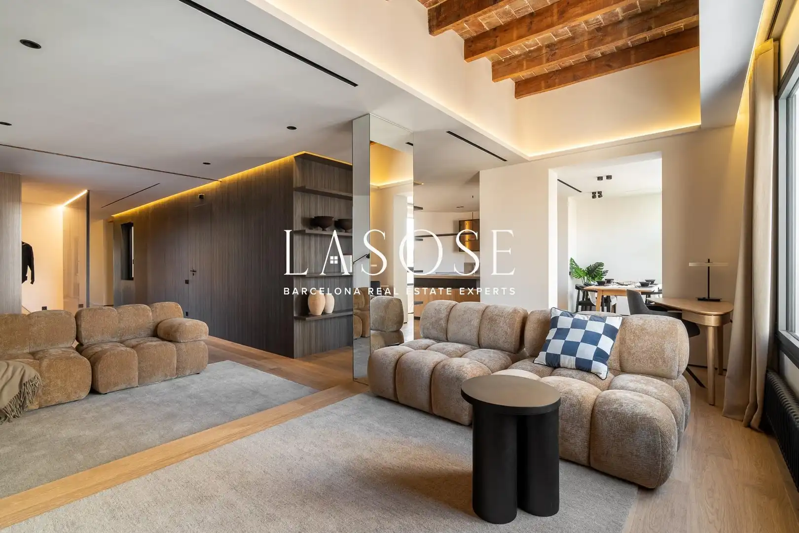 Ático con terraza en venta en Carrer MUNTANER, imagen 3