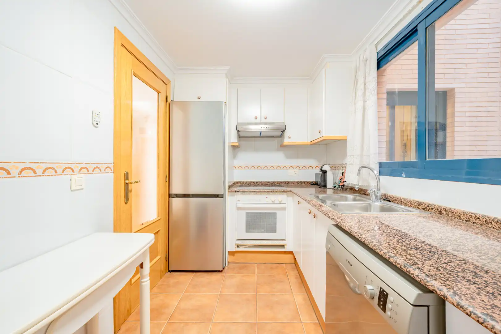 Cocina de Piso en venta en Valencia con Aire acondicionado, Calefacción y Horno