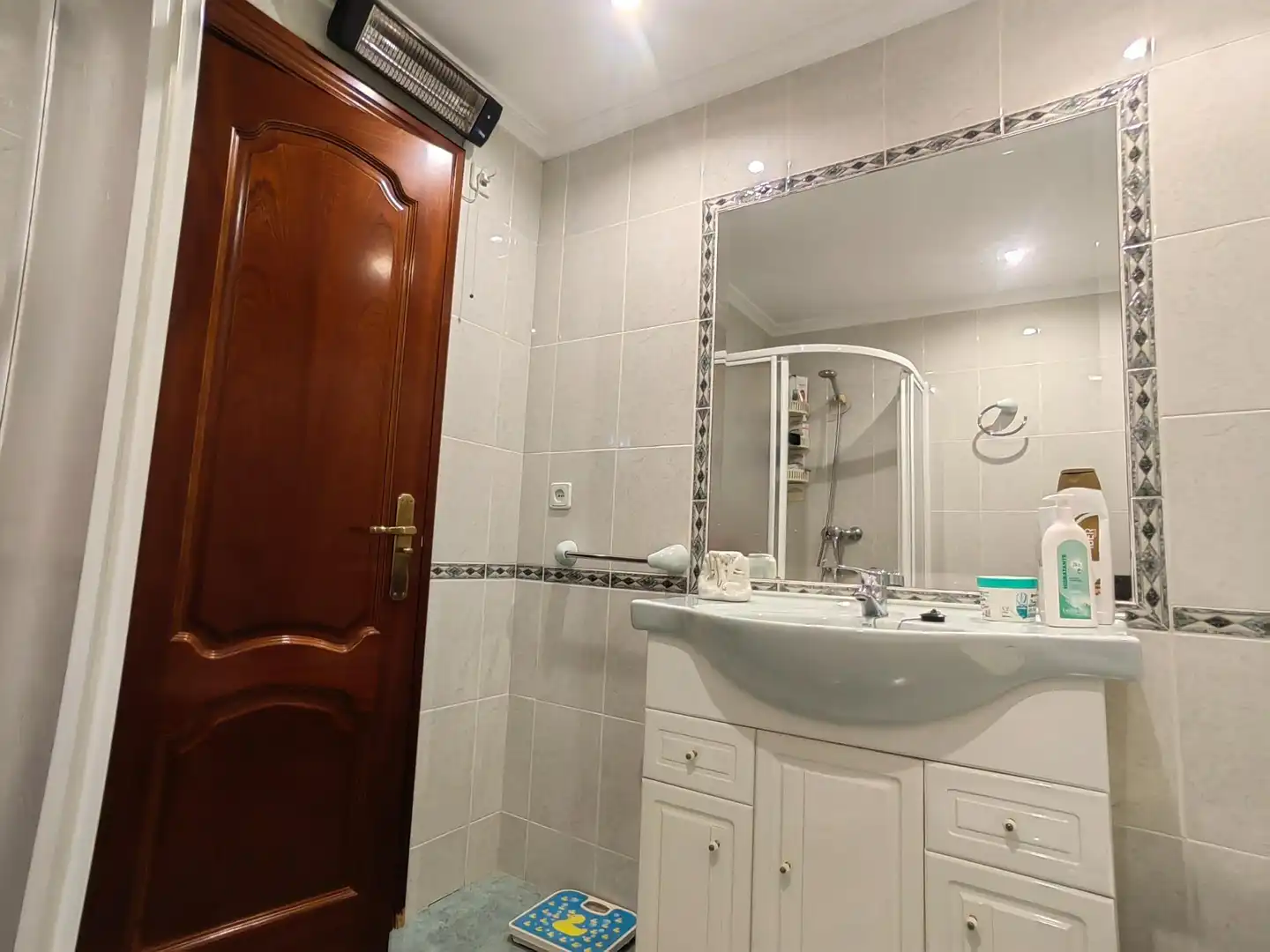 Bathroom of Flat for sale in Carretera de Cádiz