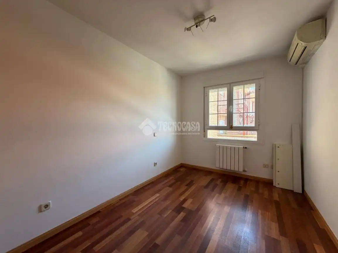 Habitación de Casa adosada de alquiler en Algete con Aire acondicionado, Calefacción y Jardín privado