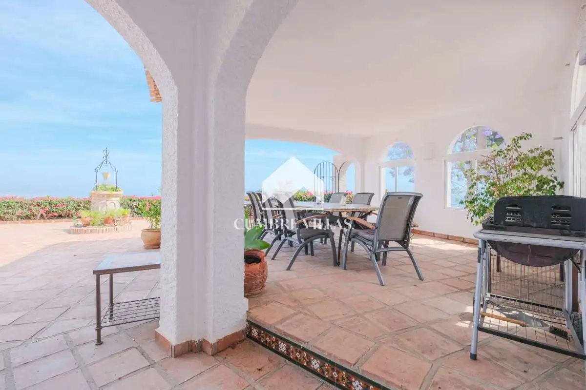 Terrassa de Casa o xalet en venda en Salobreña amb Jardí privat, Terrassa i Piscina comunitària