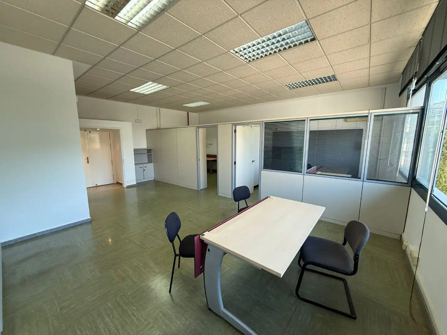 Commercial properties for rent in Alcobendas  with Air Conditioner and Furnished