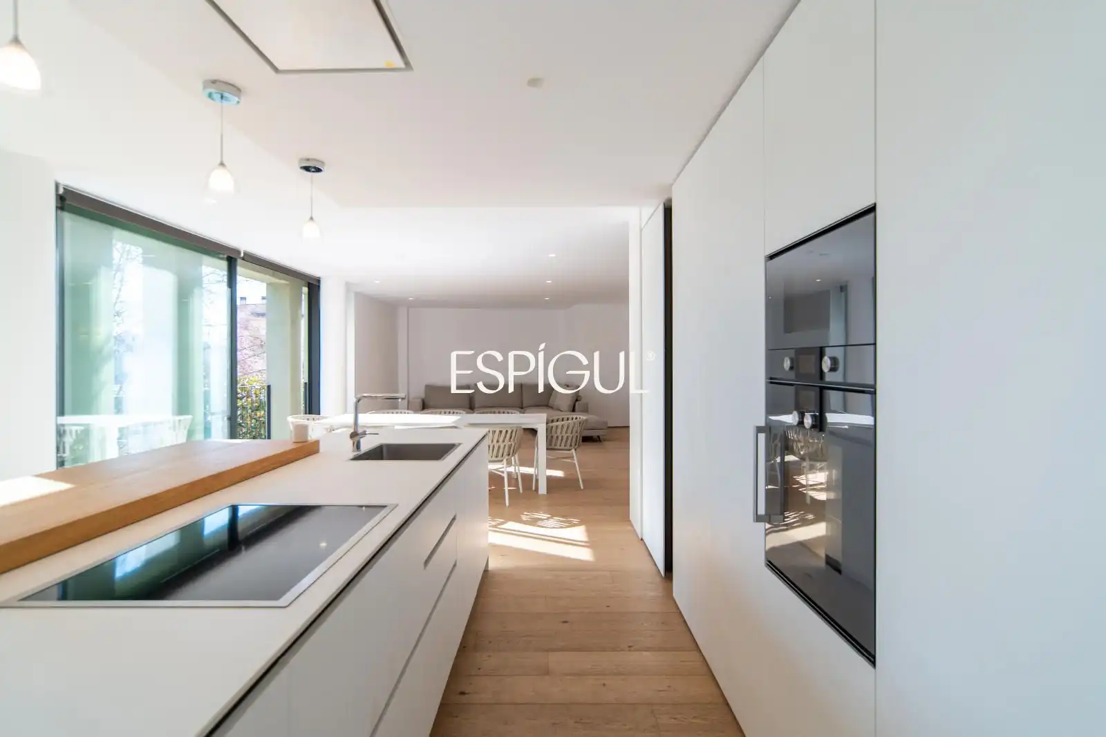 Cuina de Pis en venda en Girona amb Aire condicionat, Calefacció i Parquet
