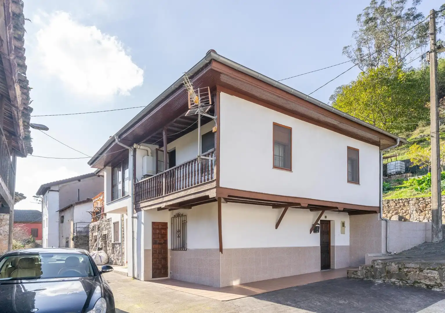 Vista exterior de Casa o xalet en venda en Ribera de Arriba amb Calefacció, Jardí privat i Terrassa
