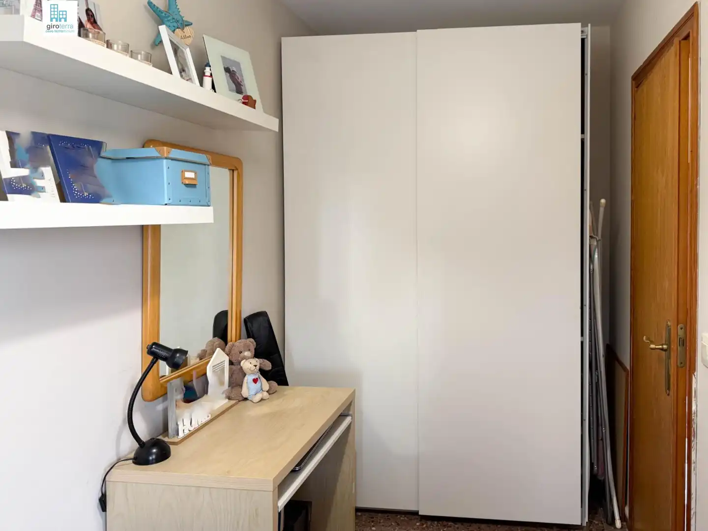 Schlafzimmer von Dachboden zum Verkauf in Blanes mit Terrasse