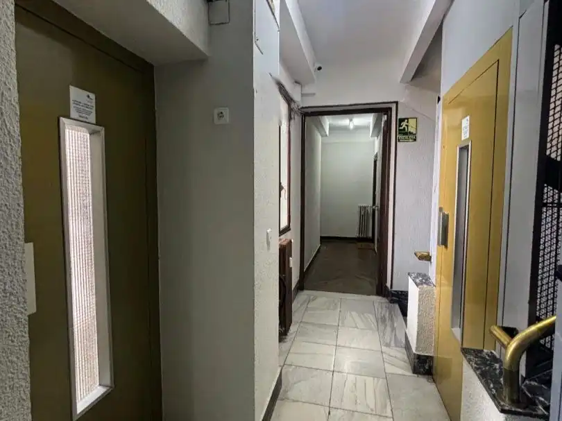 Oficina en venta en Madrid con Calefacción y Alarma