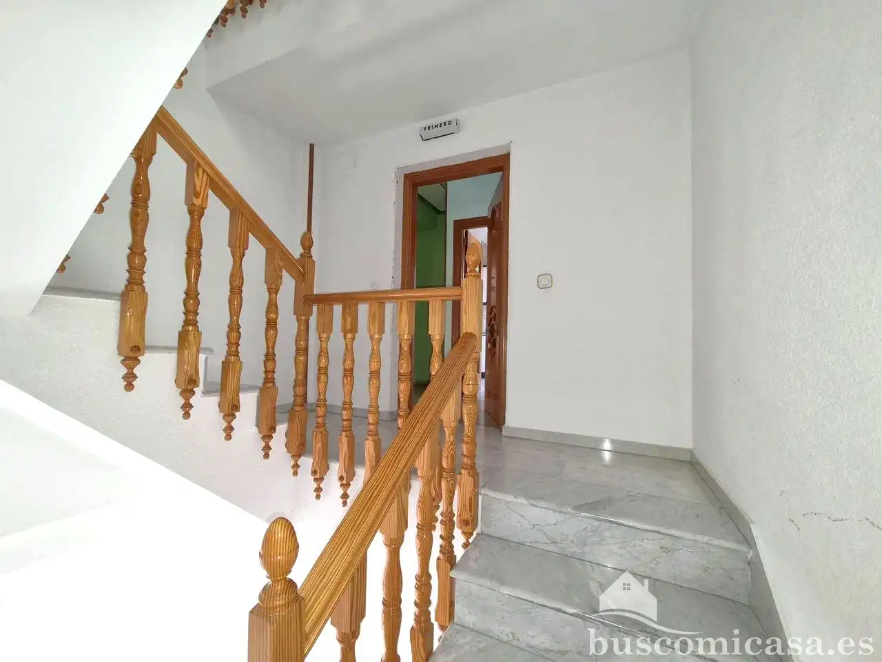 Piso con terraza en venta en Avenida Pablo Picasso, imagen 4