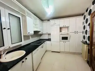 Küche von Maisonette zum Verkauf in León Capital  mit Heizung und Parkett