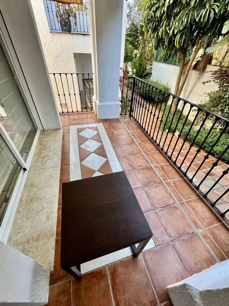 Terrassa de Apartament de lloguer en Marbella amb Traster, Piscina i Moblat