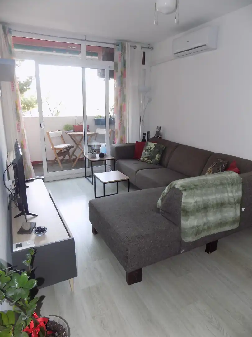 Sala de estar de Piso en venta en Badalona con Aire acondicionado, Calefacción y Parquet