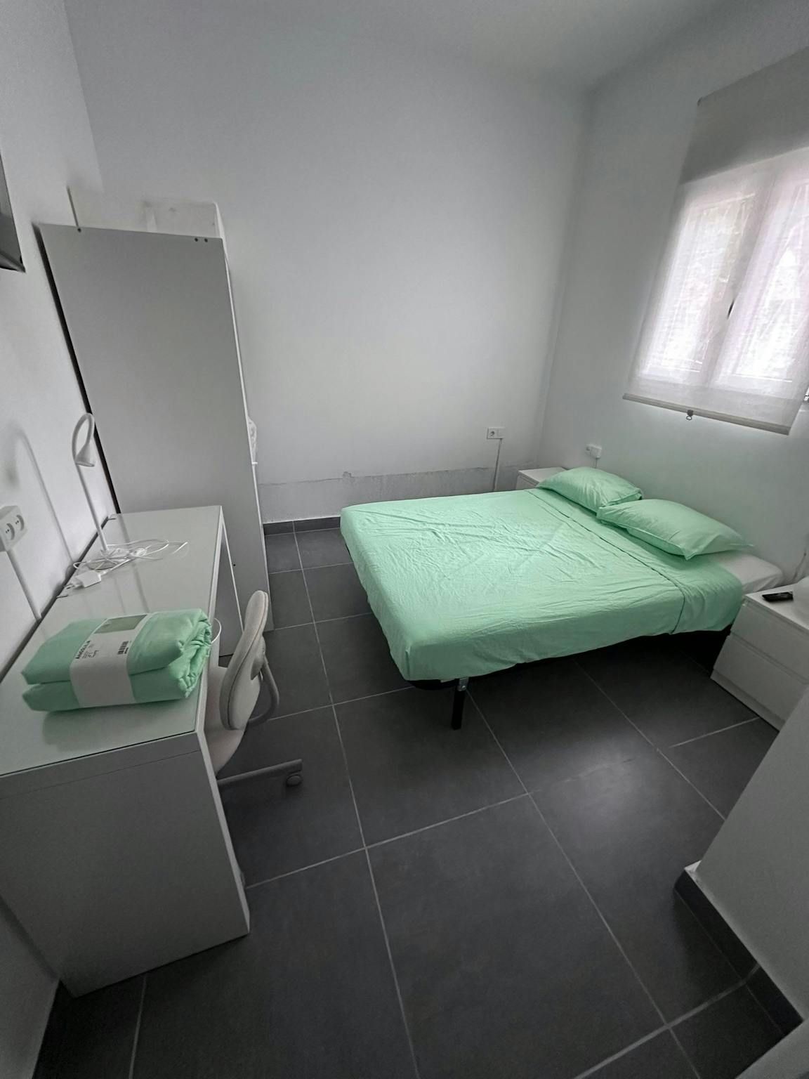 Flat to share in N/A, Eixample Sud - La Barceloneta