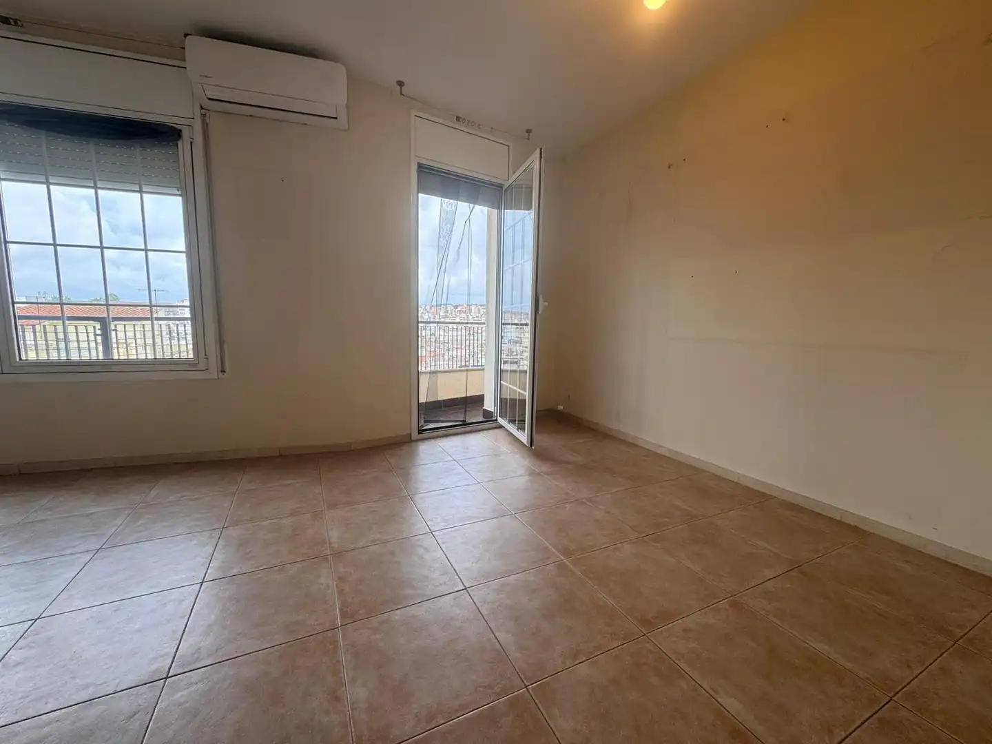 Habitación de Piso en venta en Blanes con Aire acondicionado, Calefacción y Balcón