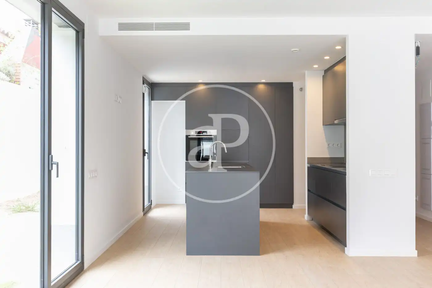 Kitchen of Flat for sale in Sant Cugat del Vallès  with Air Conditioner, Heating and Private garden