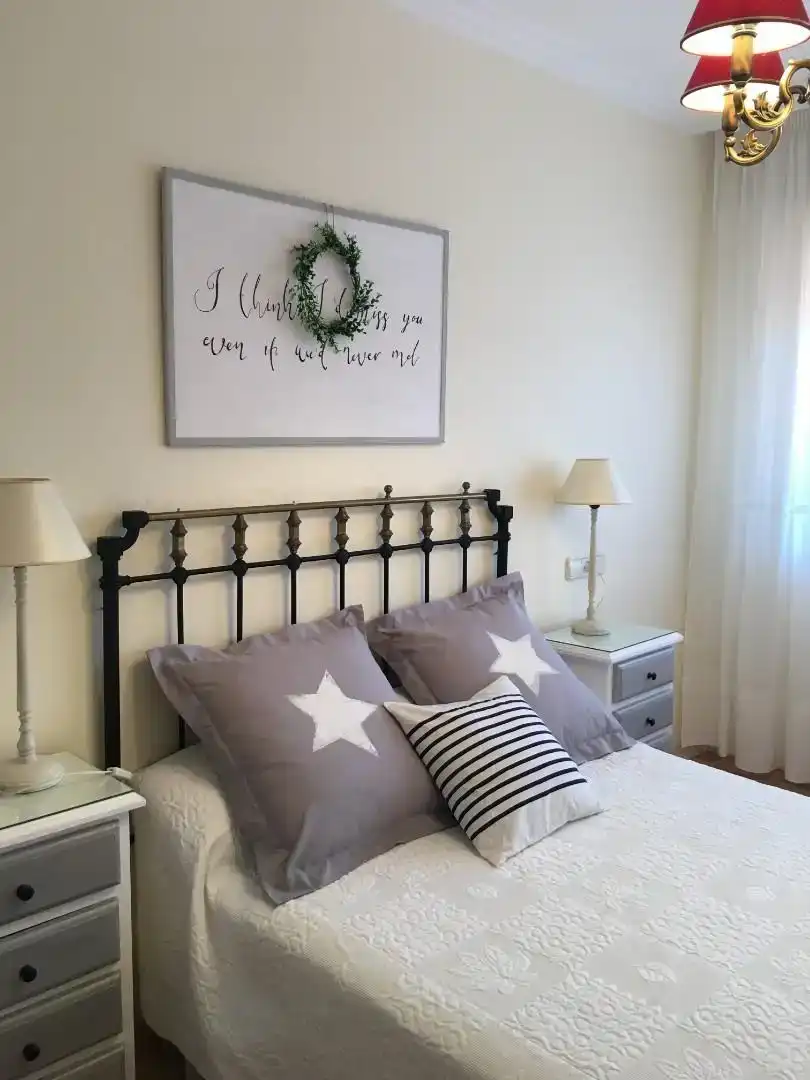 Dormitori de Apartament en venda en Sanxenxo amb Jardí privat, Traster i Piscina