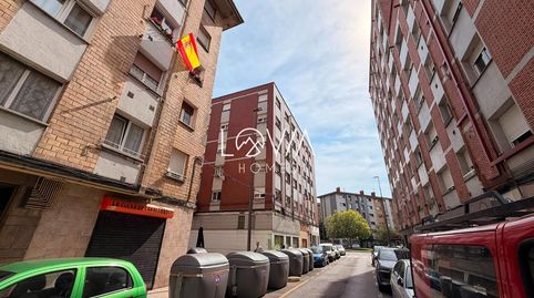 Foto 2 de Piso en venta en Ampurdán, Pumarín, Gijón