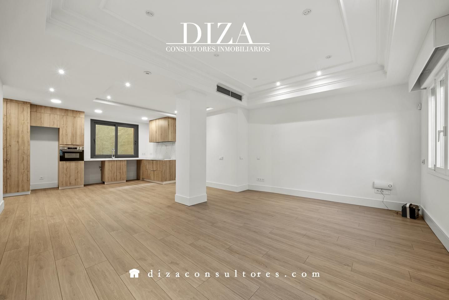 Exterior view of Flat for sale in  Madrid Capital  with Air Conditioner, Heating and Parquet flooring