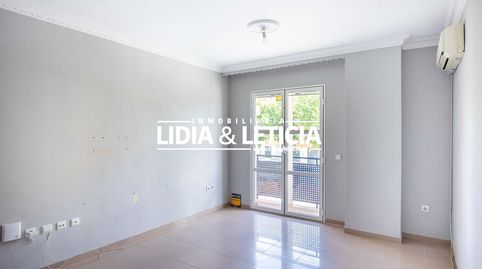 Foto 5 de Piso en venta en Calle Mar Rojo, La Paz, Alcalá de Guadaira