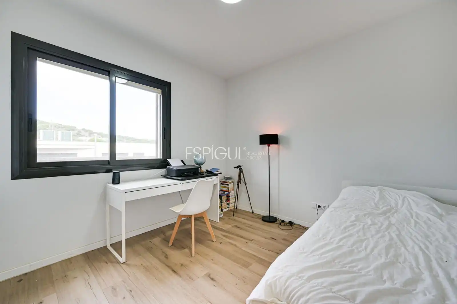 Bedroom of Houses for sale in Mataró  with Air Conditioner, Private garden and Terrace