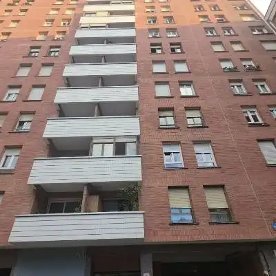 Vista exterior de Pis en venda en Bilbao  amb Traster