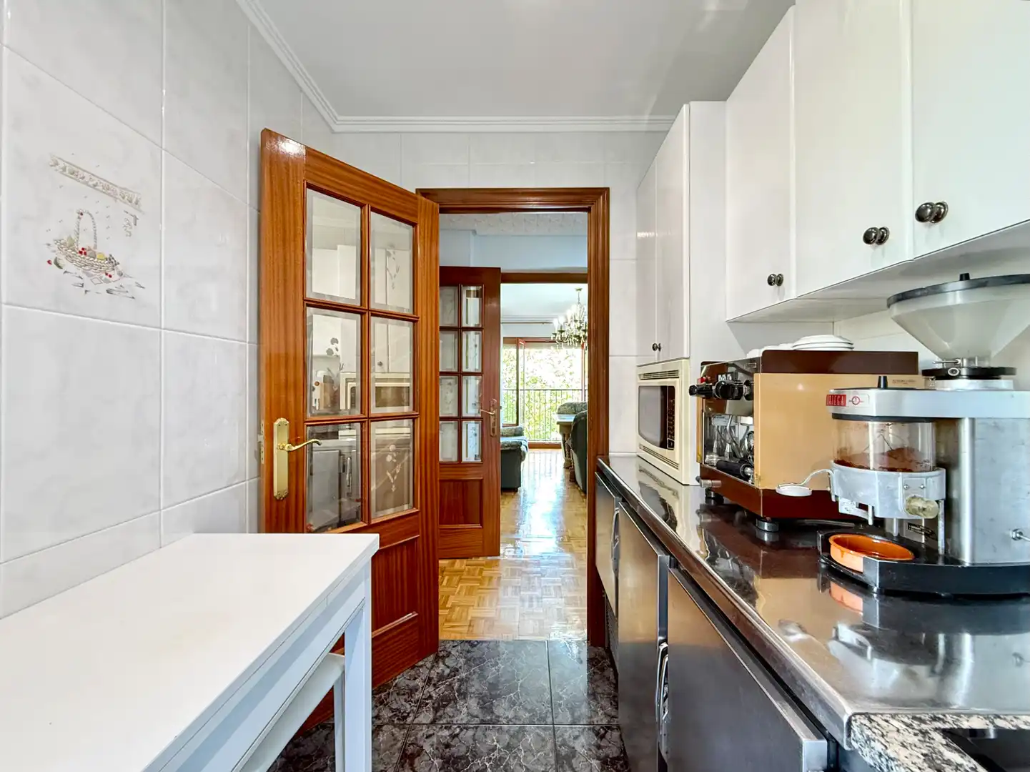 Küche von Wohnung zum Verkauf in Donostia - San Sebastián  mit Heizung, Terrasse und Möbliert