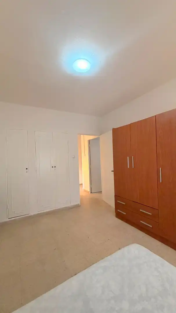 Habitación de Piso de alquiler en San Roque con Terraza, Amueblado y Lavadora