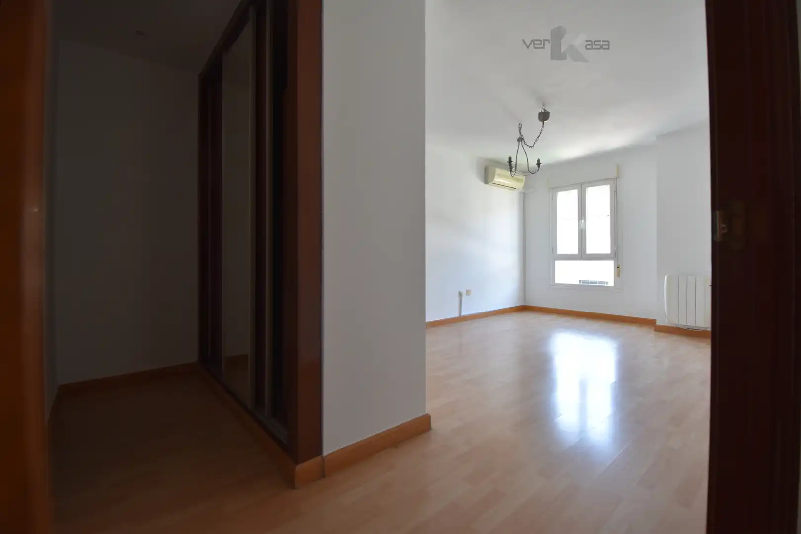 Schlafzimmer von Einfamilien-Reihenhaus zum Verkauf in San Martín de la Vega mit Klimaanlage, Heizung und Privatgarten