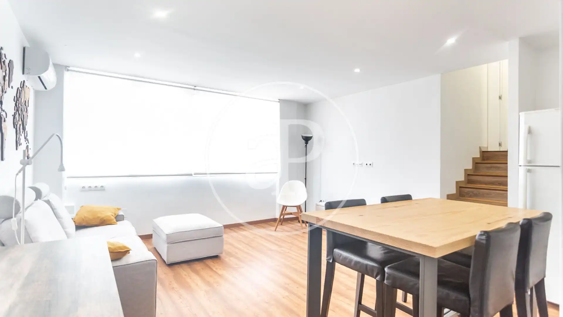 Sala d'estar de Pis de lloguer en  Valencia Capital amb Aire condicionat, Calefacció i Moblat