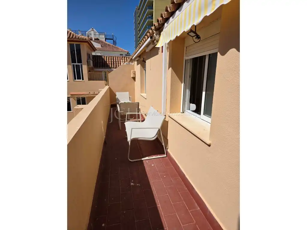 Terrassa de Àtic de lloguer en Fuengirola amb Aire condicionat i Moblat