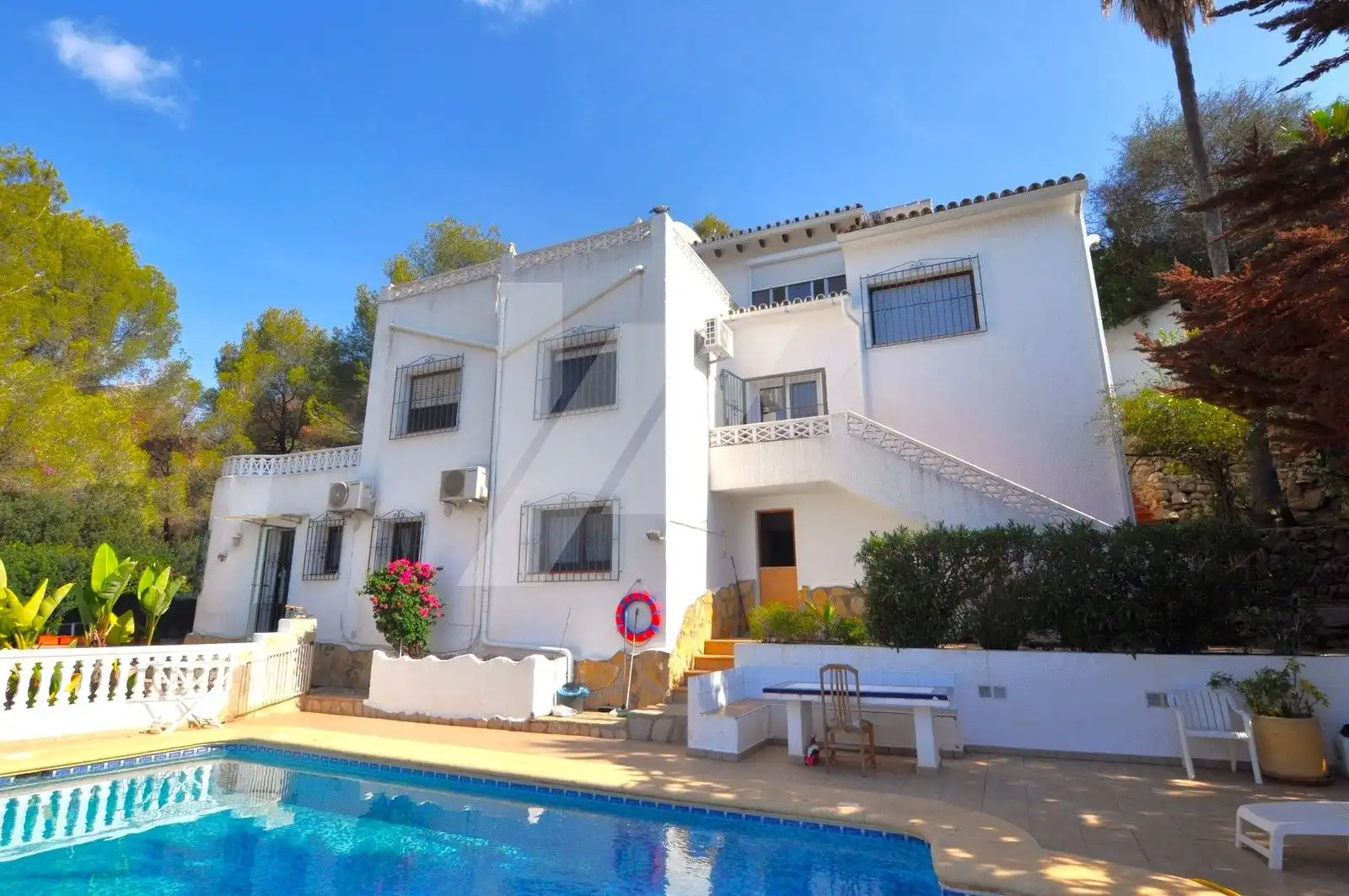 Vista exterior de Casa o chalet en venta en Moraira con Aire acondicionado, Calefacción y Jardín privado