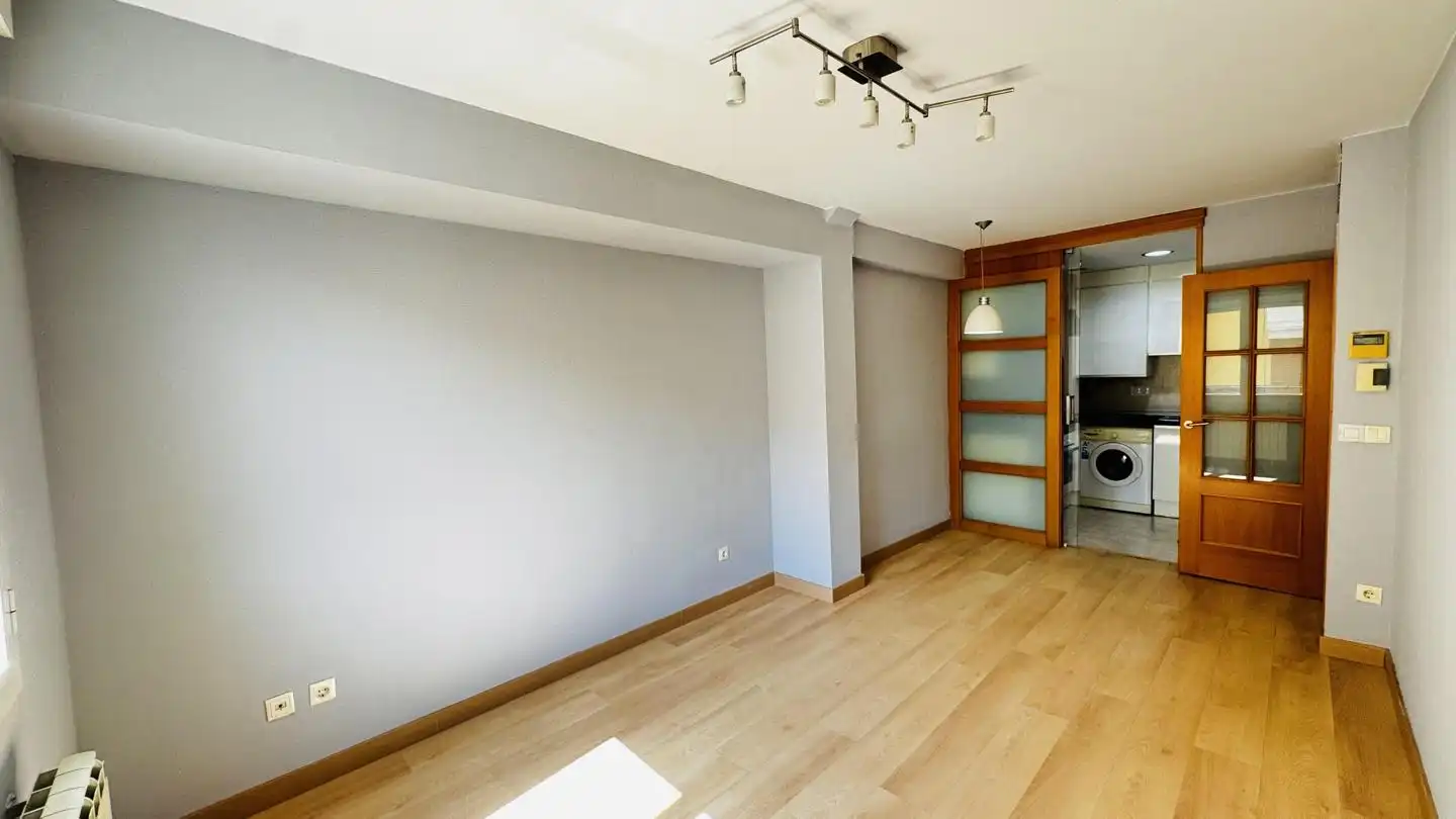 Schlafzimmer von Wohnung zum Verkauf in Zaragoza mit Klimaanlage, Heizung und Parkett