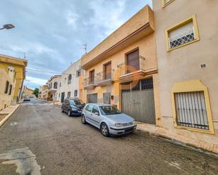 Vista exterior de Casa o xalet en venda en Turre amb Terrassa i Balcó