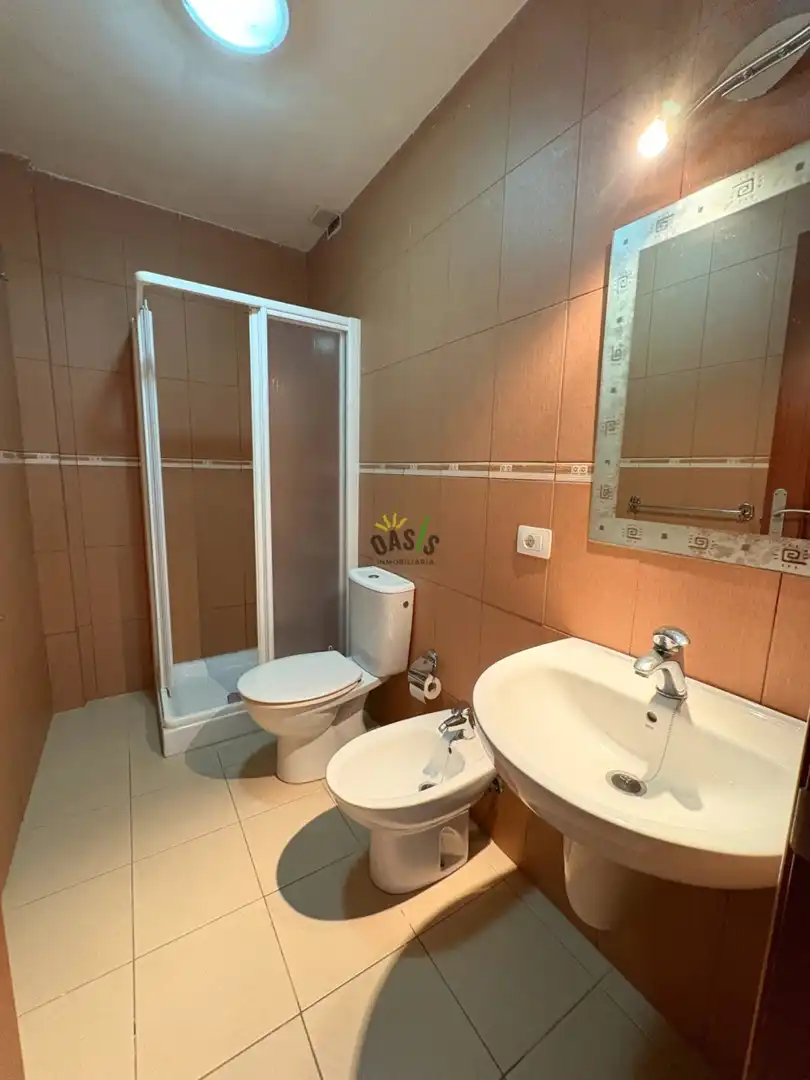Badezimmer von Wohnung zum Verkauf in Arico mit Abstellraum