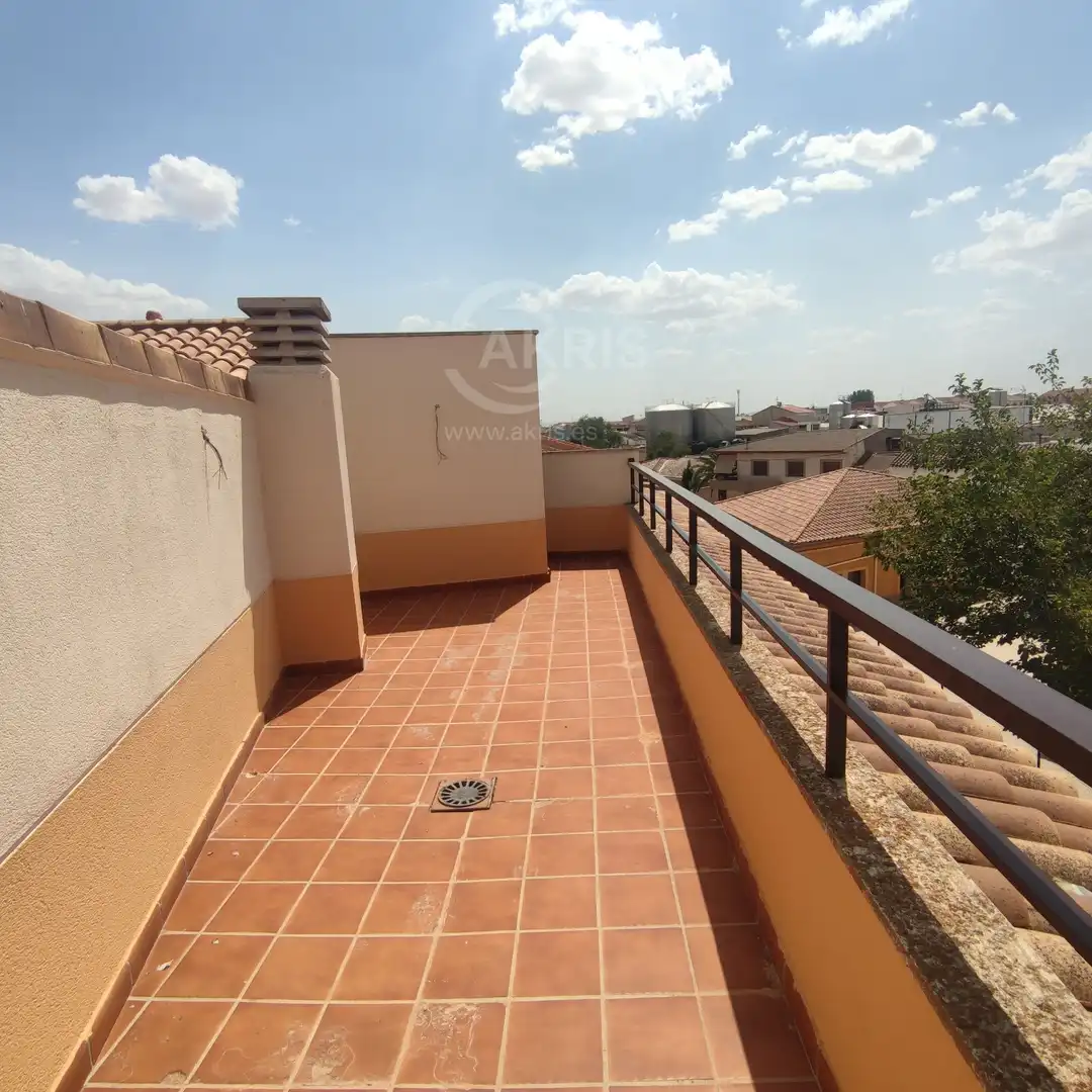Terrace of Detached homes for sale in Turleque  with Heating