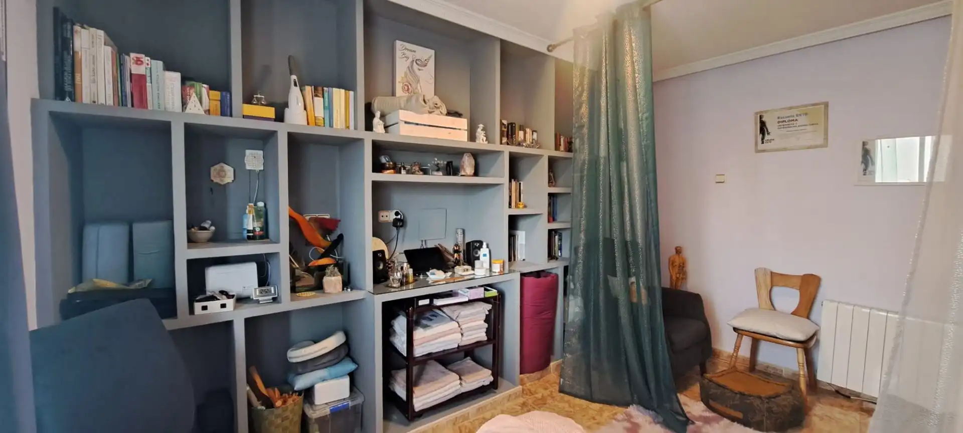 Habitación de Casa adosada en venta en Ávila con Calefacción y Amueblado