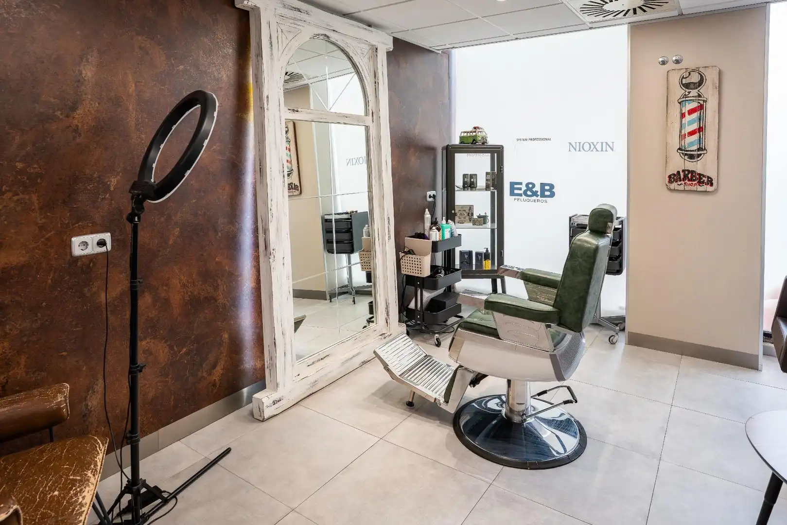 Baño de Local en traspaso en Valdemoro con Aire acondicionado y Amueblado