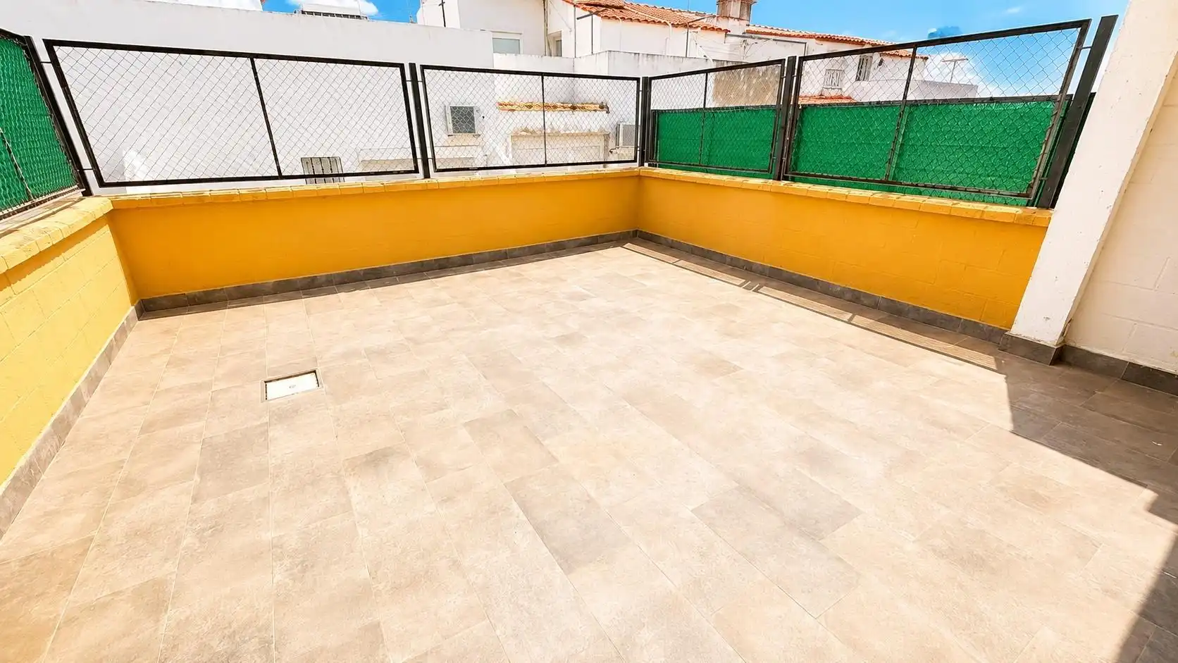 Terraza de Casa adosada en venta en Chiclana de la Frontera con Jardín privado, Terraza y Trastero