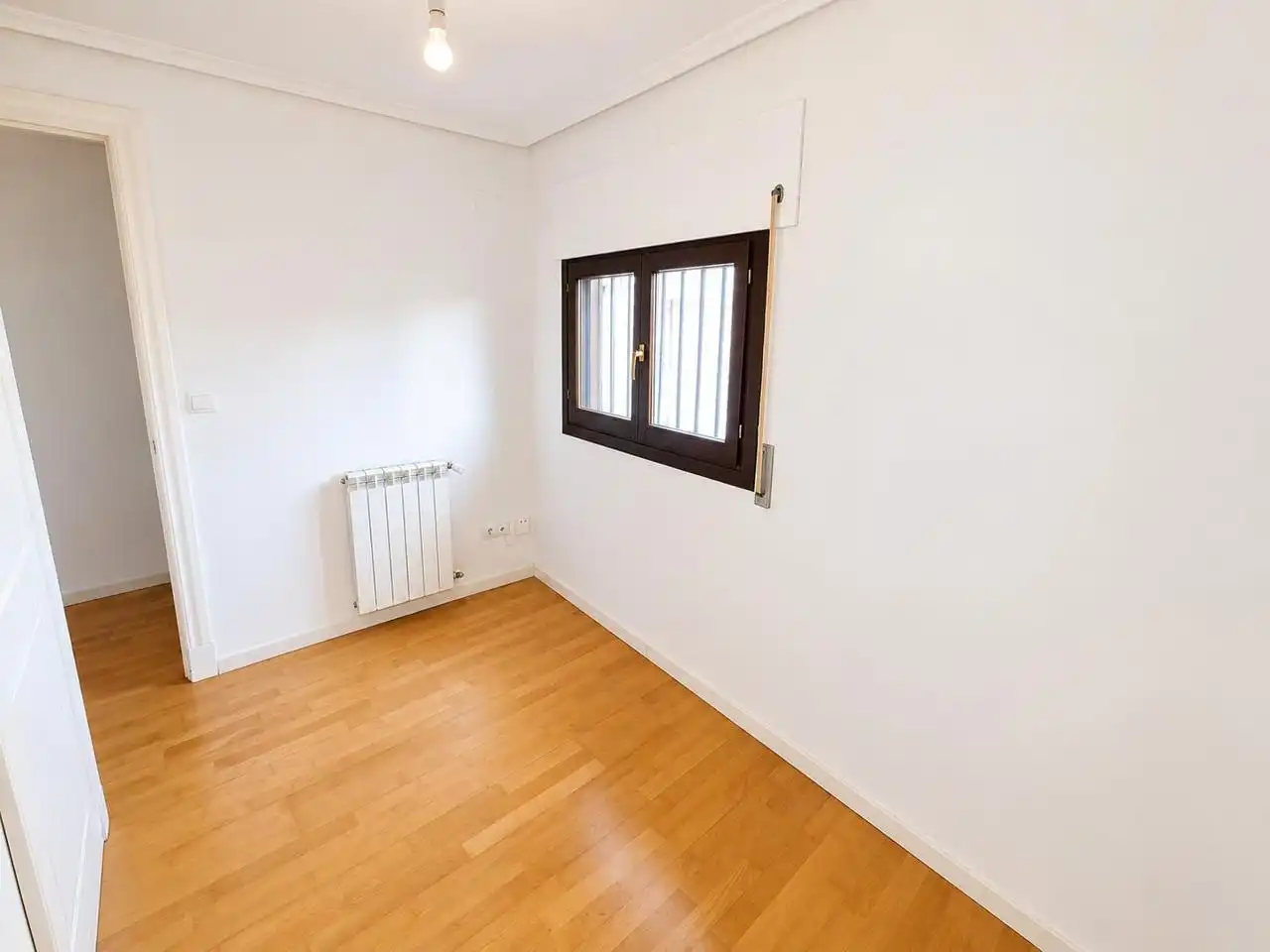 Habitación de Dúplex de alquiler en Zaragoza con Aire acondicionado, Calefacción y Parquet