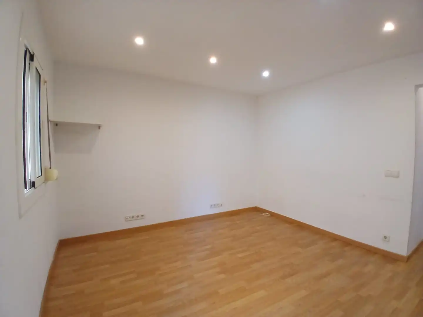 Flat for rent in Badalona  with Parquet flooring and Balcony