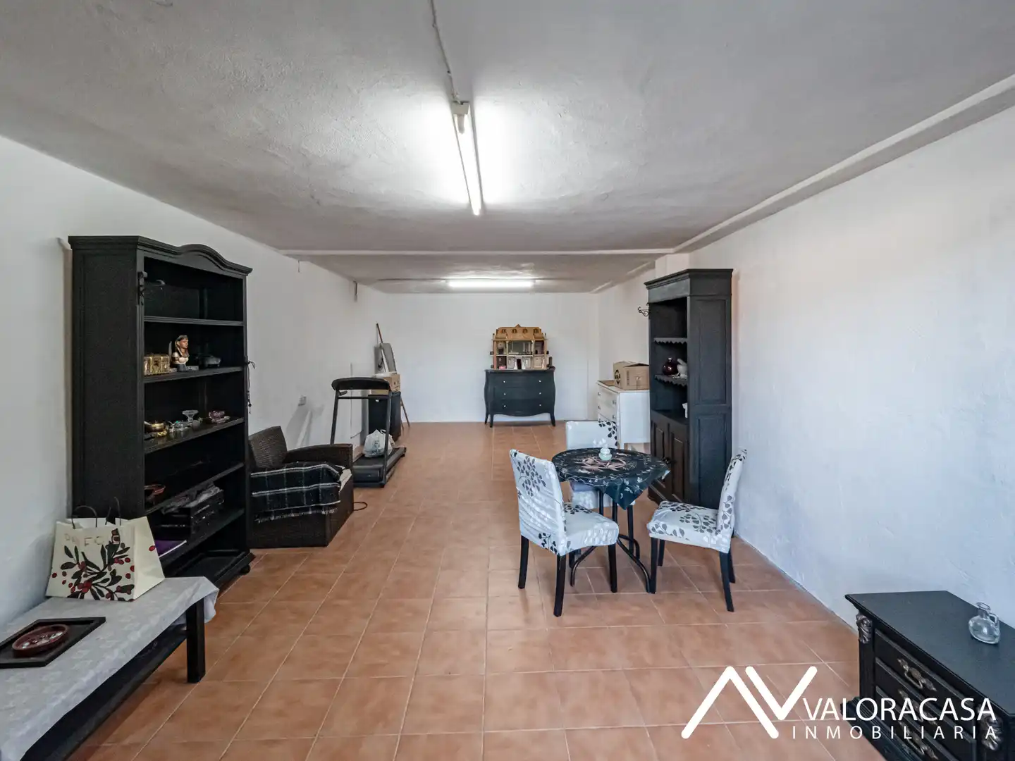 Houses for sale in Coín  with Air Conditioner, Private garden and Terrace