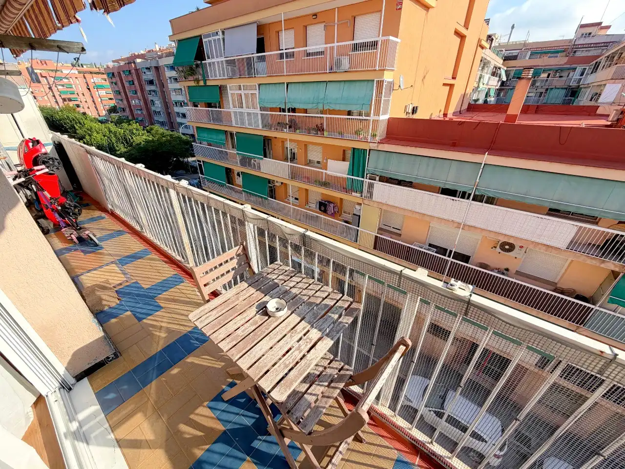Balcony of Flat for sale in Sagnier - Plaça de Catalunya
