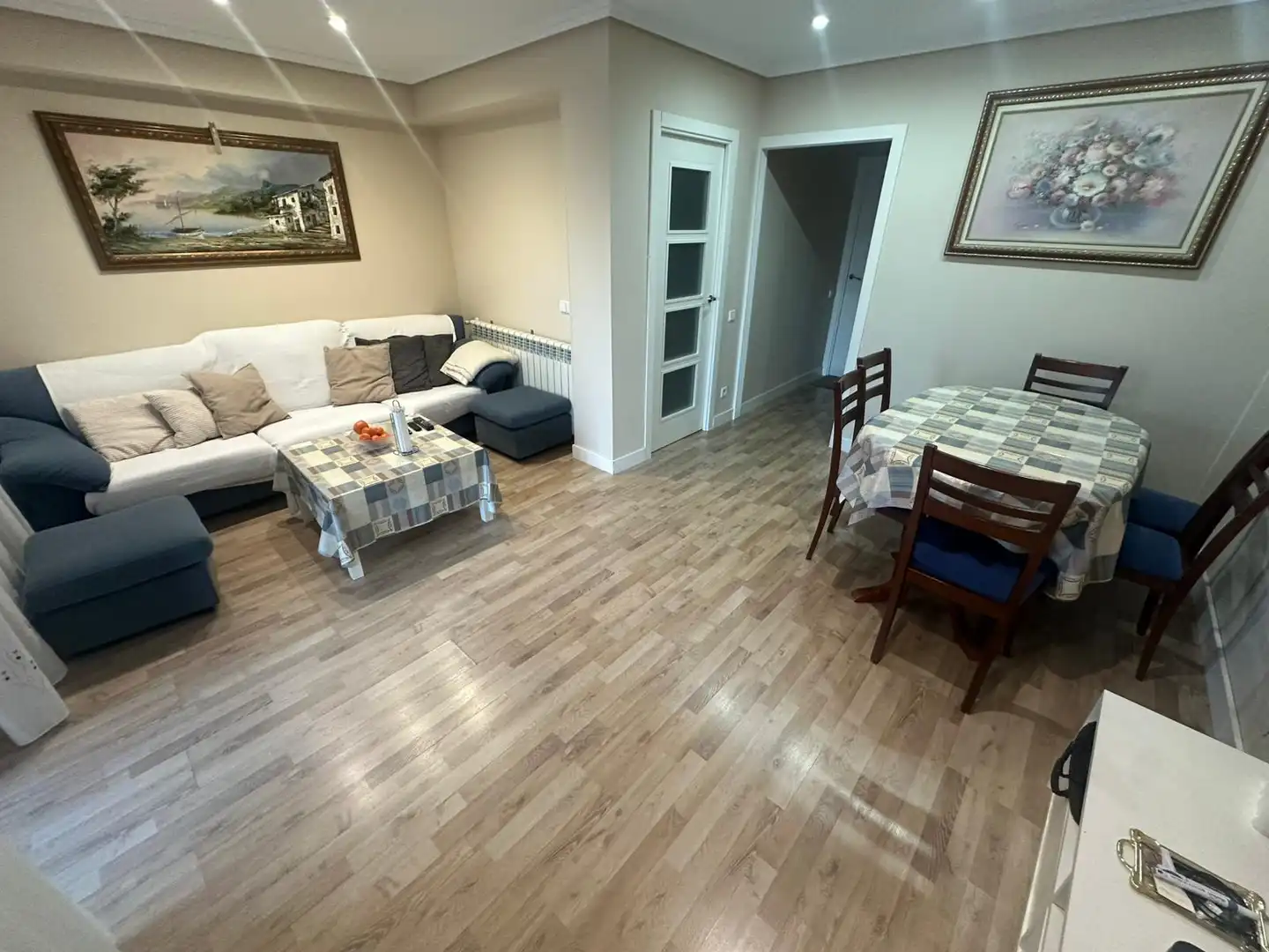 Living room of Flat for sale in Parla  with Air Conditioner, Heating and Terrace