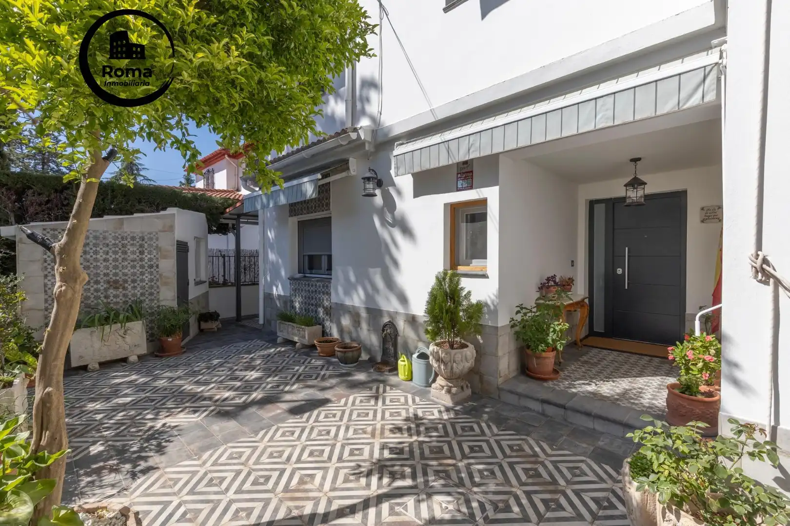 Vista exterior de Casa o chalet en venta en Albolote con Aire acondicionado, Calefacción y Jardín privado